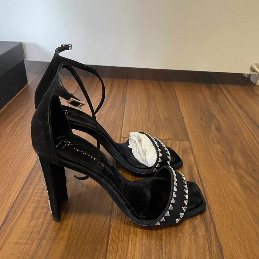 Giuseppe Zanotti CRST Embellished suede heels - Picture 6 of 8